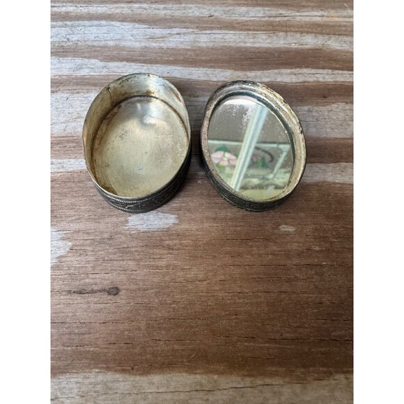 Vintage Porcelain Compact Enamel Snuff Pill box - Picture 6 of 7